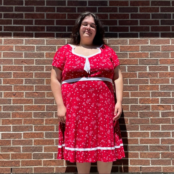 Red pinup sailor dress - Picture 5 of 11